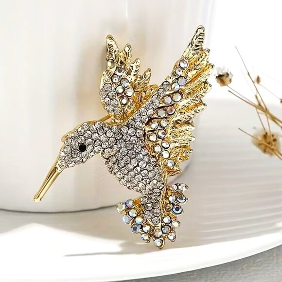 Brooch Hummingbird Rhinestone Trendy Pin Stylish Sparkle Hollywood Glam Bird Fun - Picture 1 of 2